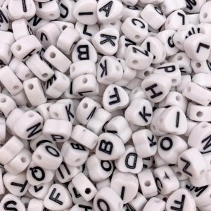 Alphabetic acrylic beads white hearts, set ca 500 pieces