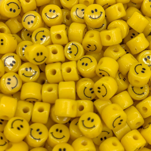 Smiley beads acrylic 4mm, per 10 pieces